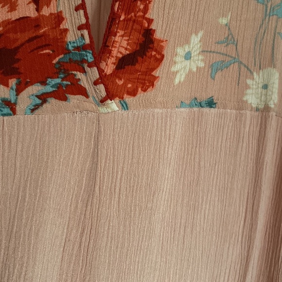 Kori American women’s babydoll style v-neck floral embroidered top - Picture 5 of 5